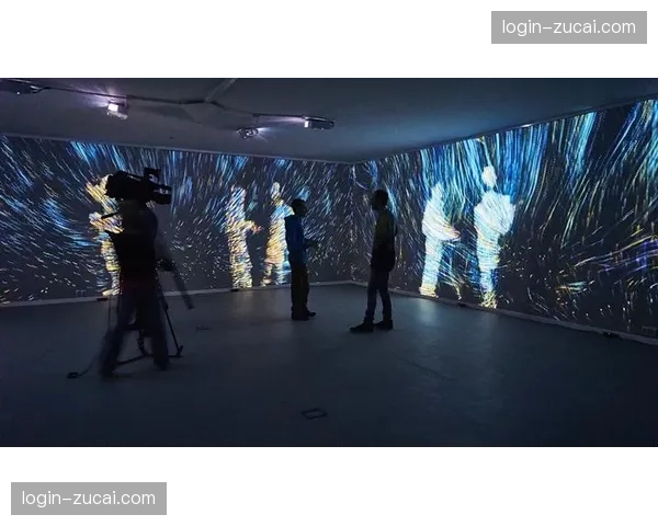 虚拟互动墙在直播间内接通，实景画面与弹幕数据共振